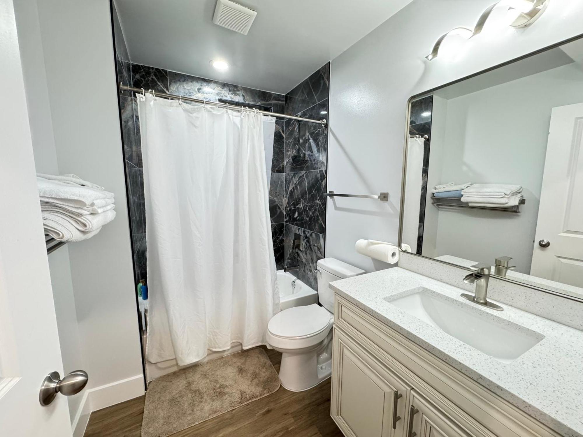 Stylish Cozy 2br In Dc * Washington