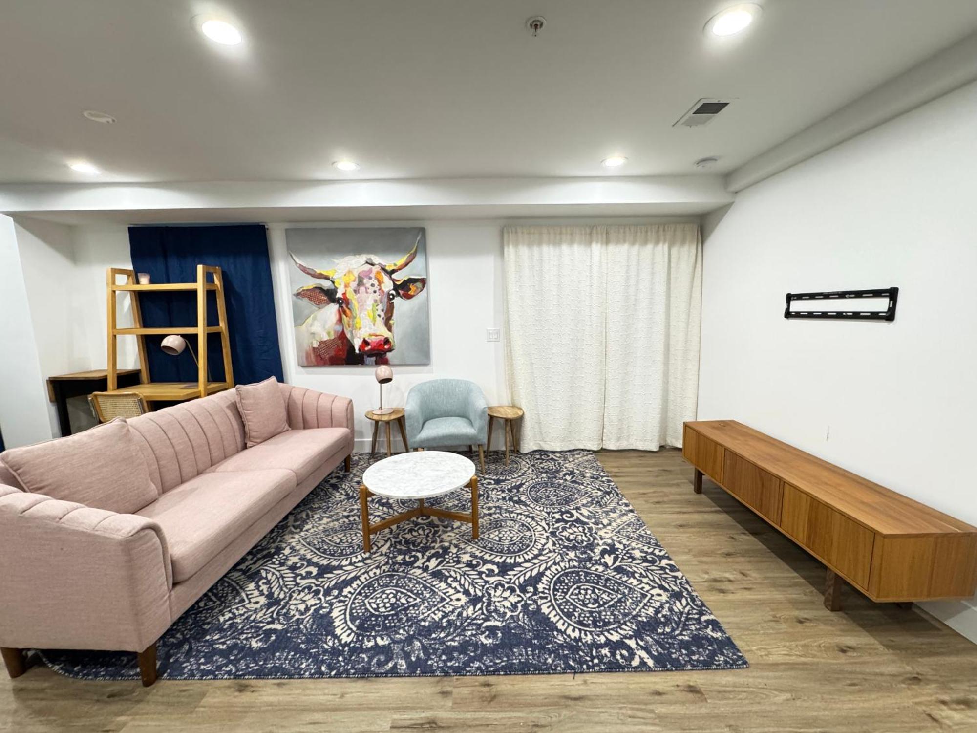 Stylish Cozy 2br In Dc